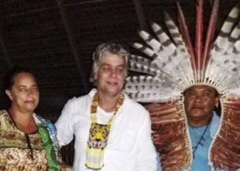 Em aldeia, Assunção conhece pó indígena para tratar dependência