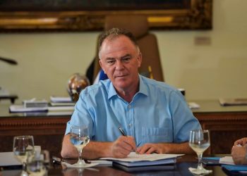 Governo anuncia investimento de R$ 180 milhões em esgotamento sanitário em Cariacica e Viana