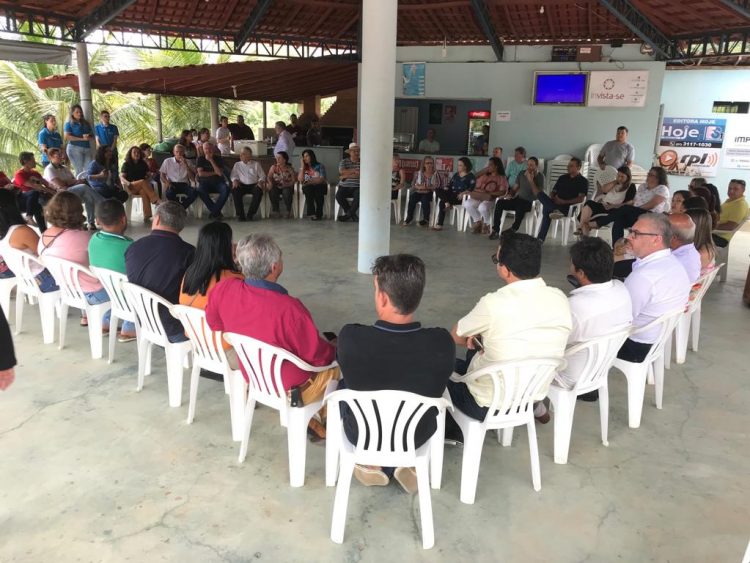 Jaqueline Moraes realiza roda de conversa sobre Agenda Mulher em Vila Valério