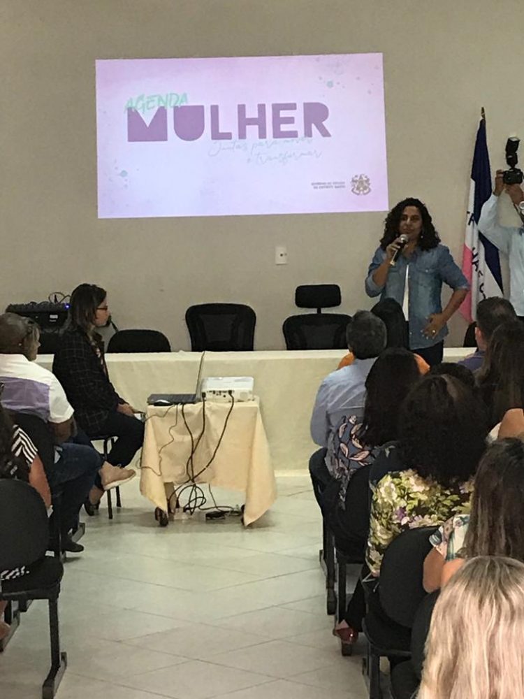 Jaqueline Moraes realiza roda de conversa sobre Agenda Mulher em Vila Valério