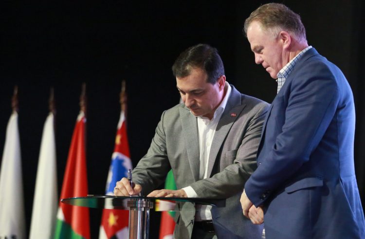 Governador Casagrande participa de novo encontro do Cosud em Santa Catarina