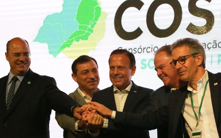 Governador Casagrande participa de novo encontro do Cosud em Santa Catarina
