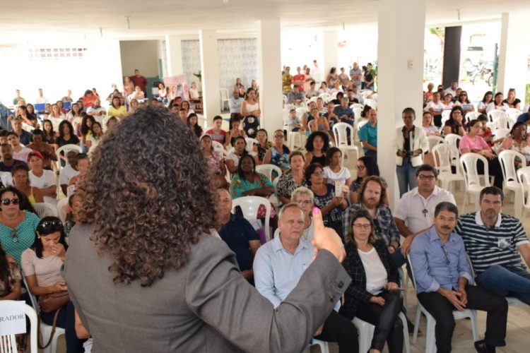 Conceição da Barra assina termo de adesão ao Programa Agenda Mulher