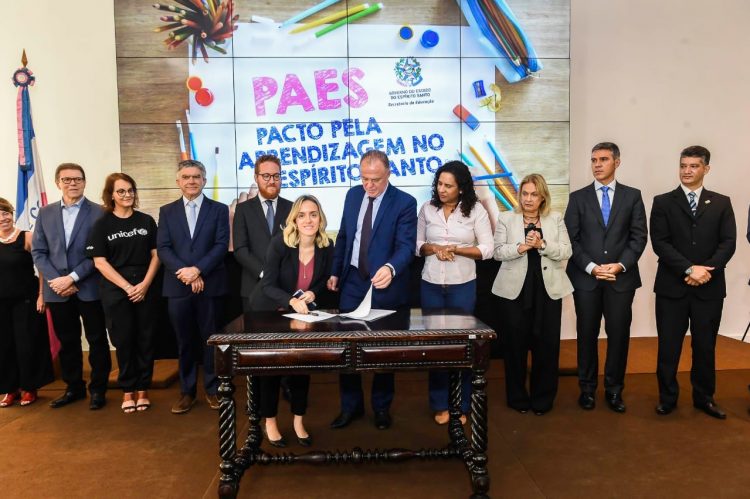 Governo faz repactuação do Paes e adesão atinge 100% dos municípios capixabas