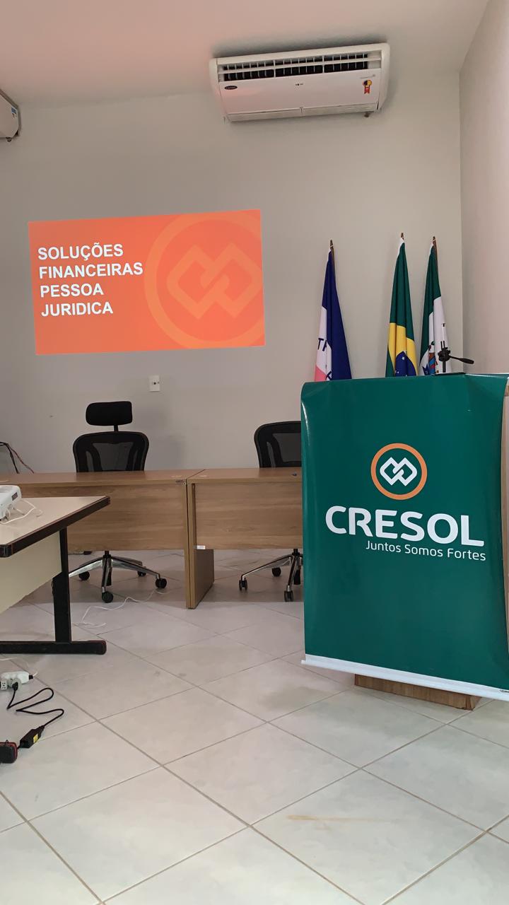Cresol realiza café empresarial em Vila Valério