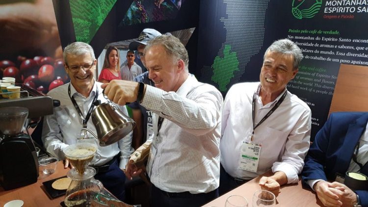 Casagrande participa da Semana Internacional do Café, em Minas Gerais