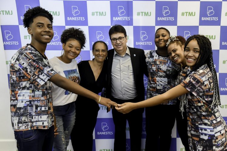 Empreendedorismo feminino e bancarização da parcela negra são temas do Circuito de Palestras Banestes