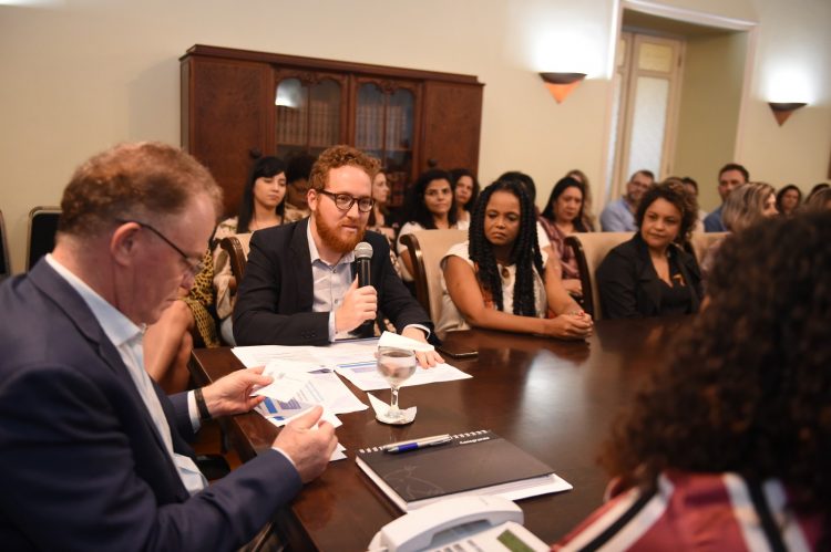 Governo do Estado lança Programa de Qualificação e Comissão de Estudos afro-brasileiros