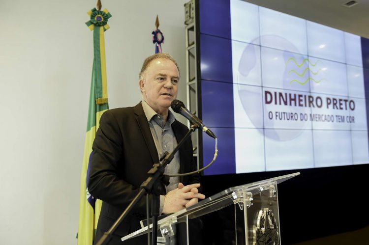 Empreendedorismo feminino e bancarização da parcela negra são temas do Circuito de Palestras Banestes