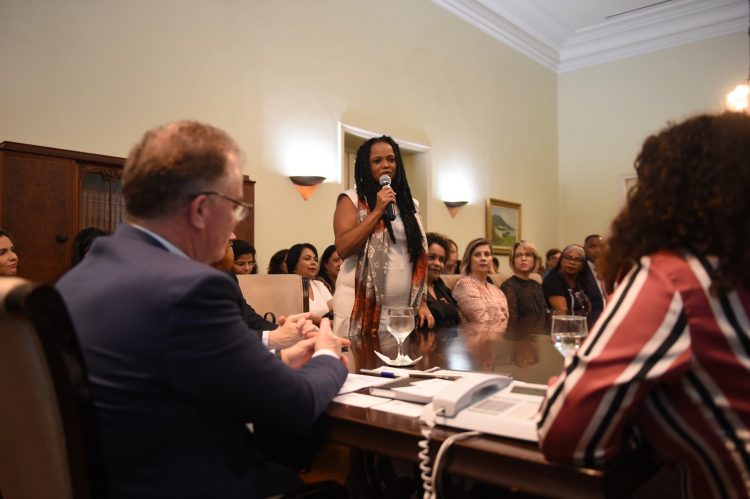 Governo do Estado lança Programa de Qualificação e Comissão de Estudos afro-brasileiros