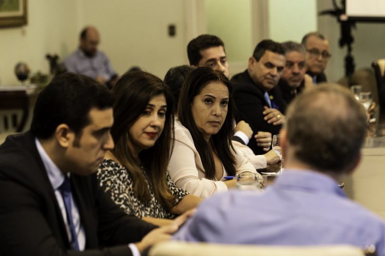 Governo apresenta projetos de reforma da previdência dos servidores estaduais