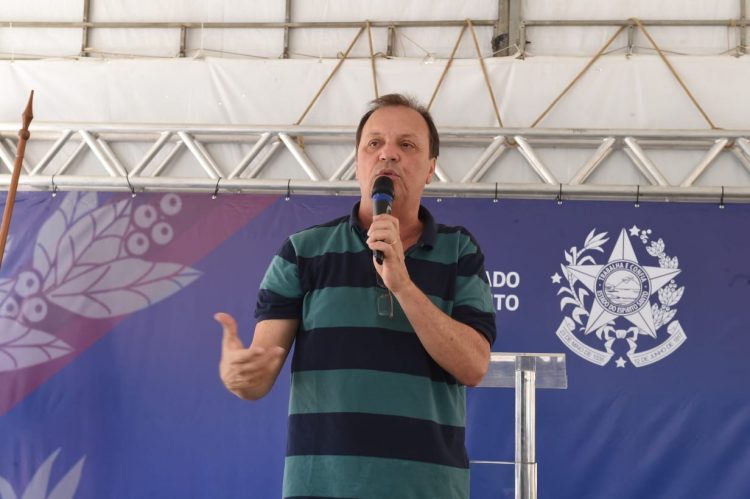 Governador autoriza reinício das obras na Rodovia ES-475 entre Castelo e Vargem Alta