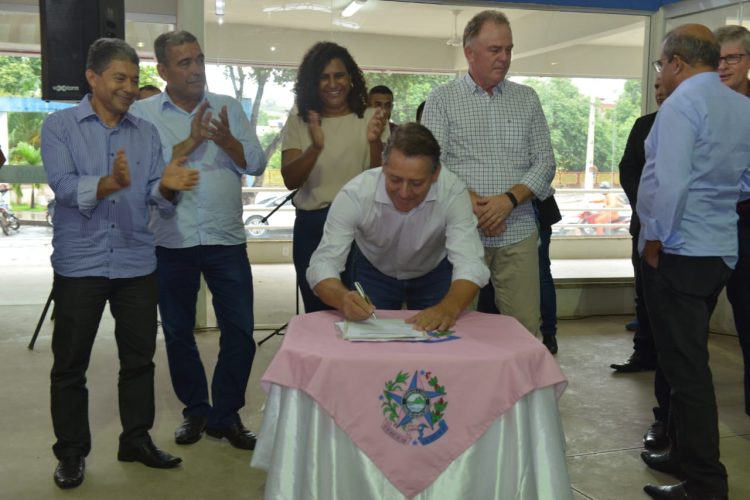Governo dá início às obras de pavimentação e drenagem em Nova Venécia