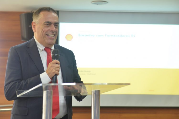 Governador participa de evento com representantes do setor de petróleo e gás