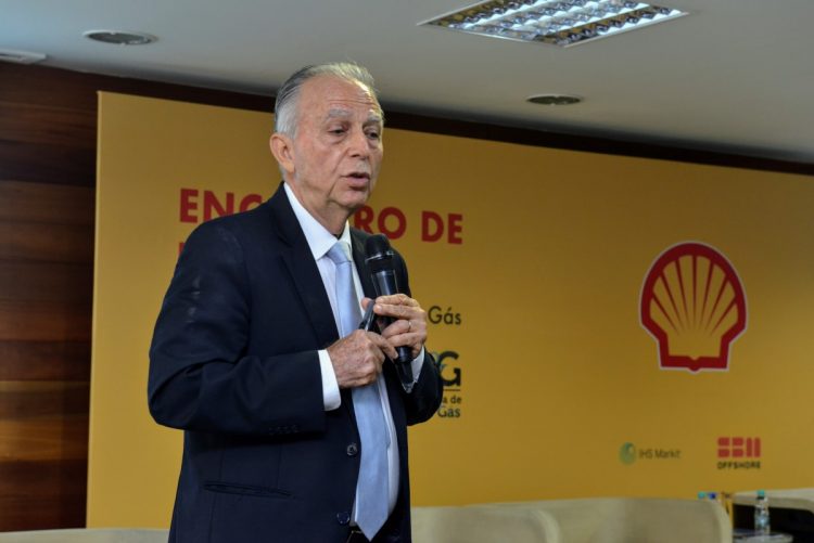 Governador participa de evento com representantes do setor de petróleo e gás