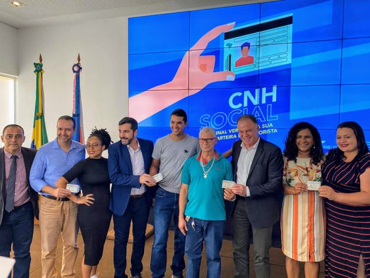 Matrículas abertas para beneficiários do CNH Social em cursos de motorista profissional