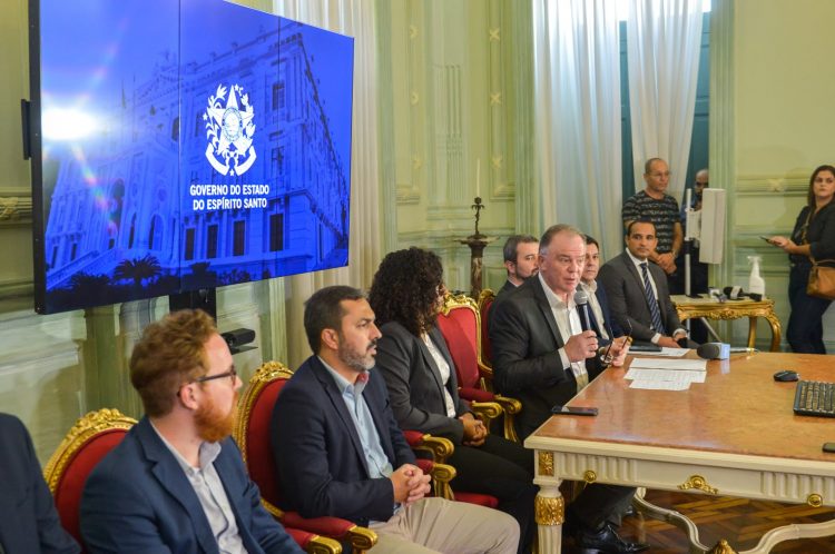 Governo do Estado cria Sala de Situação e abre 120 leitos para internações por Covid-19