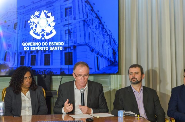 Governo do Estado cria Sala de Situação e abre 120 leitos para internações por Covid-19