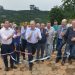 Governo do Estado entrega obras e máquinas agrícolas em Dores do Rio Preto