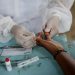 Transmissão de Covid-19 por pacientes sem sintomas é “muito rara”, diz OMS