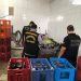 Decon e Procon-ES apreendem cerca de 30 mil litros de cachaça em fábrica clandestina na Serra