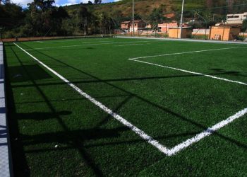 Campos Bom de Bola em Itaguaçu e Marilândia entram em fase final de construção