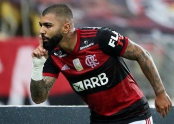 Gabigol decide no fim, Flamengo derrota o Fortaleza e assume o 2º lugar do Brasileiro