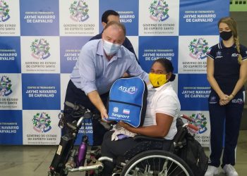 Governo do Estado realiza entrega de kits esportivos para contemplados pelo Bolsa Atleta