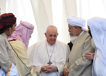 Papa Francisco deixa o Iraque após visita de três dias