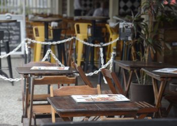 Comércio, bares e restaurantes do Rio terão que fechar às 21h