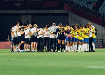 Seleção feminina perde para Canadá nos penaltis e dá adeus a Tóquio