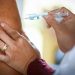 Vacinação reduz ocupação de UTIs nos estados para menos de 90%