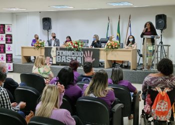 Jacqueline Moraes participa do lançamento do Agosto Lilás na Serra
