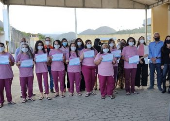 Vice-governadora participa de formatura de curso profissionalizante ofertado a internas do sistema prisional