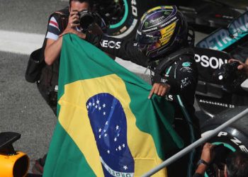 Hamilton brilha, vence GP de São Paulo e reduz vantagem de Verstappen na F-1