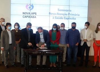 Governador assina plano para o compromisso de fortalecimento da Atenção Primária à Saúde capixaba