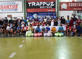 Sesport realiza entregas de materiais esportivos do Campeões de Futuro em São Mateus e Pedro Canário