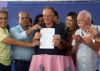 Governo do Estado entrega obras e anuncia novos investimentos em Muqui