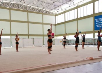 Sesport abre núcleos de futsal, ginástica rítmica e vôlei para crianças e adolescentes