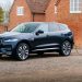 Jaguar F-Pace 2023 tem versão híbrida plug-in, roda até 59 km no modo elétrico e custa R$ 604 mil