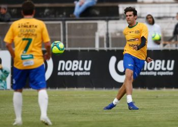 Kaká mira observação na Copa para atuar como técnico em breve: “Quem sabe no ano que vem?”
