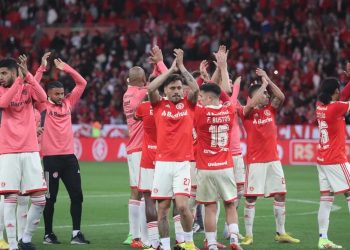 Inter embala, muda discurso e se vê pronto por título do Brasileirão
