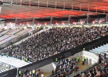 Corinthians fatura R$ 850 mil com ingressos do Flamengo