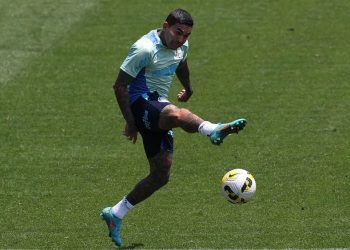 100% no Brasileirão, Dudu aumenta recordes pelo Palmeiras
