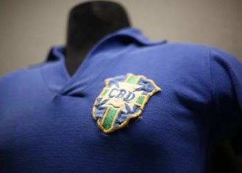 Como surgiu a camisa azul da Seleção Brasileira