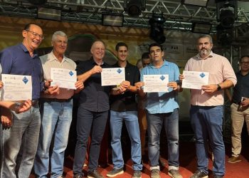 Governo do Estado realiza a entrega de Selo Arte na RuralTur