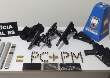 Armas são encontradas dentro de geladeira em Vila Valério