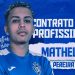 Matheus Cocão assina contrato profissional com o Vitória