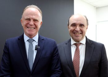 Governador assina contrato inédito do BID com o TJES