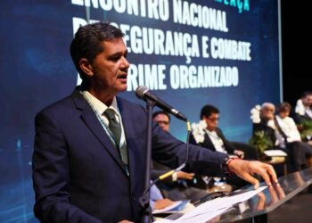 Governador defende legislação mais dura para combater crime em parceria com a União